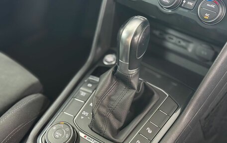 Volkswagen Tiguan II, 2017 год, 2 300 000 рублей, 16 фотография