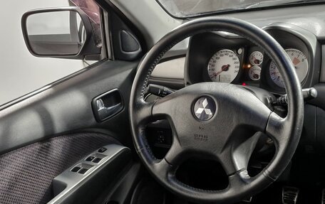 Mitsubishi Outlander III рестайлинг 3, 2005 год, 479 000 рублей, 11 фотография