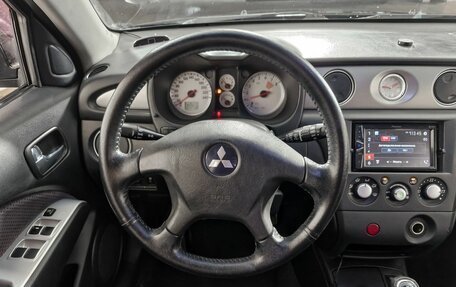 Mitsubishi Outlander III рестайлинг 3, 2005 год, 479 000 рублей, 13 фотография