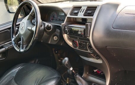 Nissan Terrano II рестайлинг, 2004 год, 370 000 рублей, 7 фотография