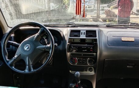 Nissan Terrano II рестайлинг, 2004 год, 370 000 рублей, 11 фотография