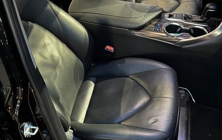 Toyota Camry, 2019 год, 2 950 000 рублей, 21 фотография
