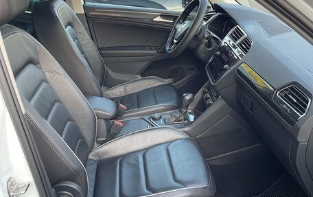 Volkswagen Tiguan II, 2020 год, 3 249 000 рублей, 12 фотография