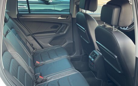 Volkswagen Tiguan II, 2020 год, 3 249 000 рублей, 16 фотография