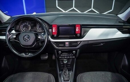 Skoda Rapid II, 2021 год, 1 750 000 рублей, 12 фотография