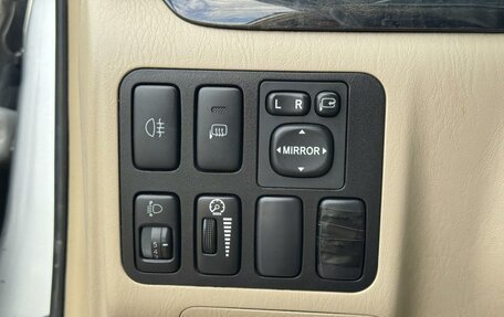 Toyota Land Cruiser Prado 120 рестайлинг, 2008 год, 2 050 000 рублей, 11 фотография
