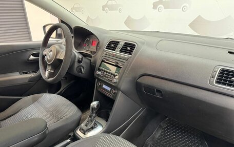 Volkswagen Polo VI (EU Market), 2012 год, 950 000 рублей, 10 фотография