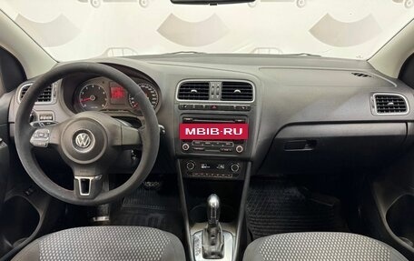 Volkswagen Polo VI (EU Market), 2012 год, 950 000 рублей, 13 фотография