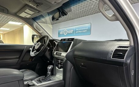 Toyota Land Cruiser Prado 150 рестайлинг 2, 2016 год, 3 508 000 рублей, 18 фотография