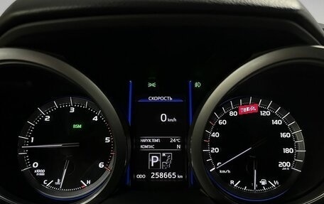 Toyota Land Cruiser Prado 150 рестайлинг 2, 2016 год, 3 508 000 рублей, 17 фотография