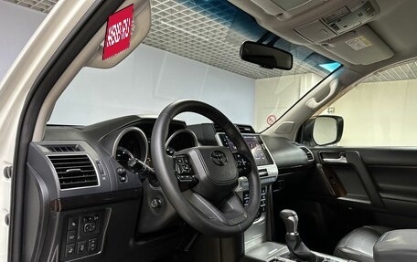 Toyota Land Cruiser Prado 150 рестайлинг 2, 2016 год, 3 508 000 рублей, 15 фотография