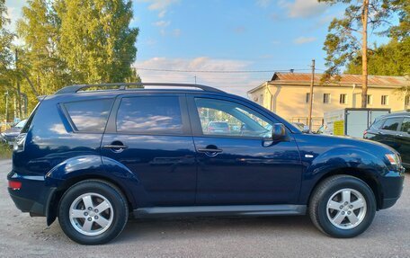Mitsubishi Outlander III рестайлинг 3, 2011 год, 1 100 000 рублей, 4 фотография