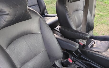 Mitsubishi Grandis, 2005 год, 590 000 рублей, 14 фотография