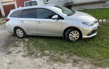 Toyota Auris II, 2018 год, 1 400 000 рублей, 2 фотография