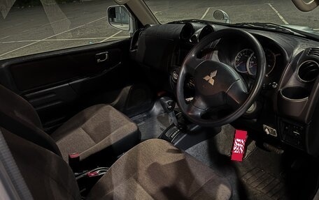 Mitsubishi Pajero Mini II, 2009 год, 700 000 рублей, 38 фотография