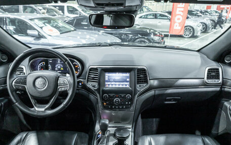 Jeep Grand Cherokee, 2018 год, 3 789 700 рублей, 13 фотография