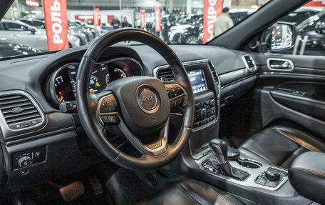 Jeep Grand Cherokee, 2018 год, 3 789 700 рублей, 15 фотография