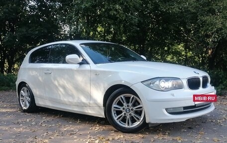 BMW 1 серия, 2011 год, 1 100 000 рублей, 19 фотография