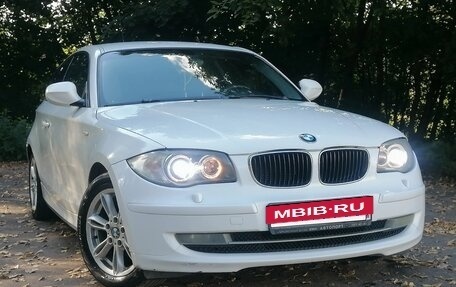 BMW 1 серия, 2011 год, 1 100 000 рублей, 16 фотография