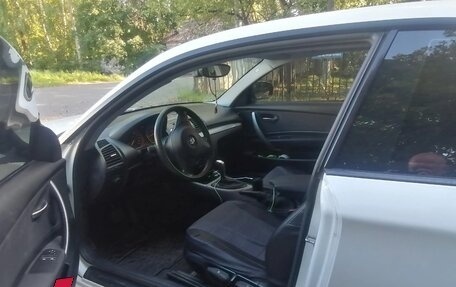 BMW 1 серия, 2011 год, 1 100 000 рублей, 21 фотография