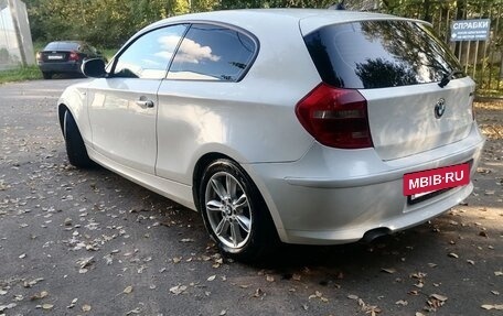 BMW 1 серия, 2011 год, 1 100 000 рублей, 26 фотография