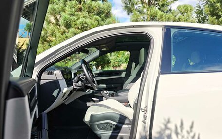 Porsche Cayenne III, 2024 год, 15 300 000 рублей, 12 фотография
