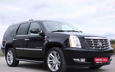 Cadillac Escalade III, 2007 год, 1 456 000 рублей, 3 фотография