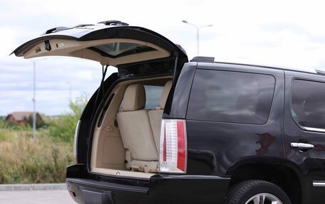 Cadillac Escalade III, 2007 год, 1 456 000 рублей, 19 фотография