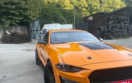 Ford Mustang VI рестайлинг, 2018 год, 2 690 000 рублей, 6 фотография