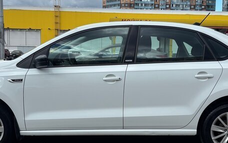 Volkswagen Polo VI (EU Market), 2018 год, 1 100 000 рублей, 2 фотография