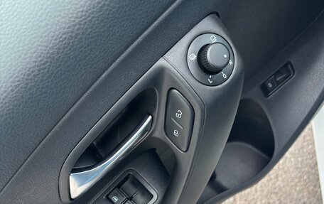 Volkswagen Polo VI (EU Market), 2018 год, 1 100 000 рублей, 16 фотография