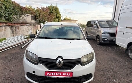 Renault Logan II, 2015 год, 320 000 рублей, 1 фотография