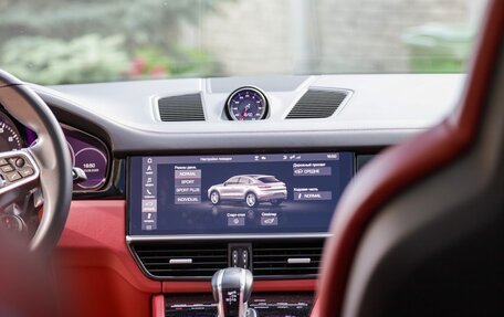 Porsche Cayenne III, 2020 год, 8 250 000 рублей, 14 фотография