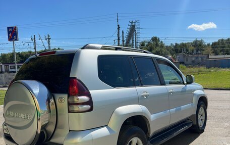 Toyota Land Cruiser Prado 120 рестайлинг, 2005 год, 2 100 000 рублей, 4 фотография