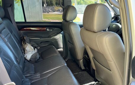 Toyota Land Cruiser Prado 120 рестайлинг, 2005 год, 2 100 000 рублей, 14 фотография