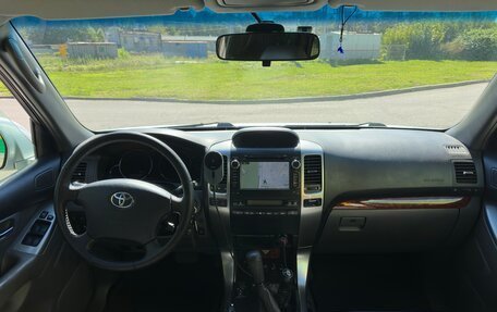 Toyota Land Cruiser Prado 120 рестайлинг, 2005 год, 2 100 000 рублей, 15 фотография