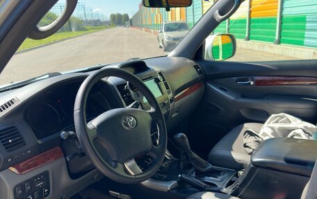 Toyota Land Cruiser Prado 120 рестайлинг, 2005 год, 2 100 000 рублей, 9 фотография