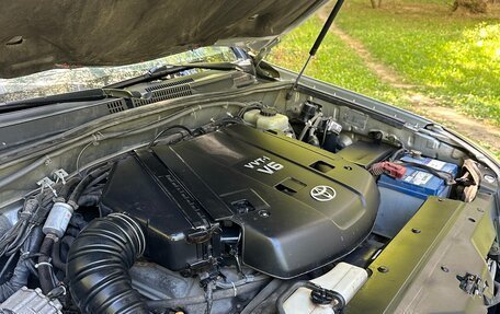 Toyota Land Cruiser Prado 120 рестайлинг, 2005 год, 2 100 000 рублей, 22 фотография