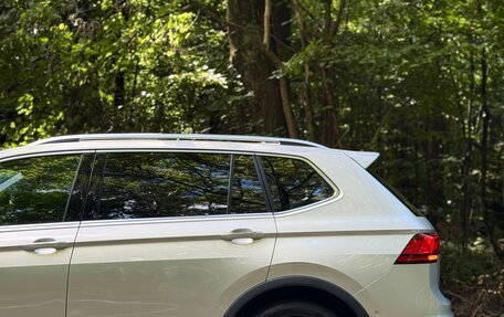 Volkswagen Tiguan II, 2021 год, 3 700 000 рублей, 4 фотография