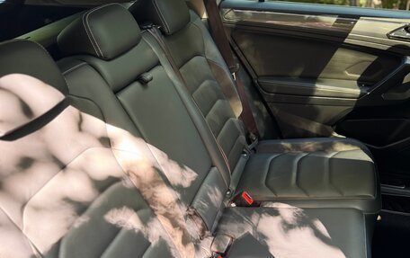Volkswagen Tiguan II, 2021 год, 3 700 000 рублей, 16 фотография