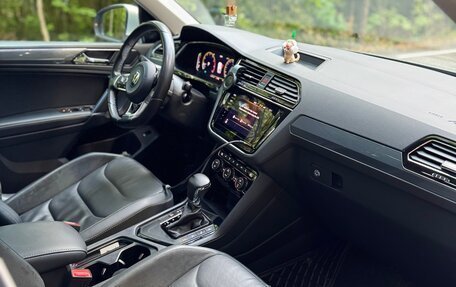 Volkswagen Tiguan II, 2021 год, 3 700 000 рублей, 14 фотография