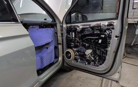 Volkswagen Tiguan II, 2021 год, 3 700 000 рублей, 20 фотография
