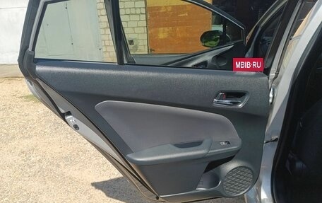 Toyota Prius IV XW50, 2018 год, 1 500 000 рублей, 19 фотография