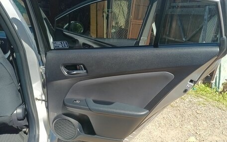 Toyota Prius IV XW50, 2018 год, 1 500 000 рублей, 21 фотография