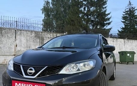 Nissan Tiida, 2015 год, 900 000 рублей, 2 фотография