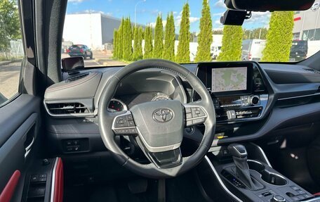 Toyota Highlander, 2023 год, 5 385 000 рублей, 10 фотография