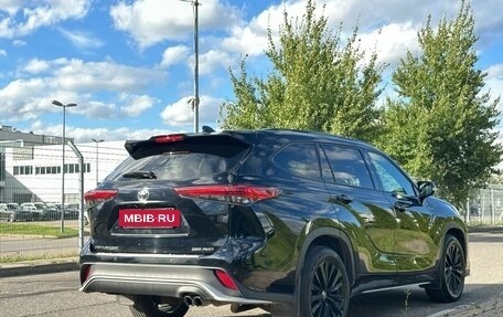 Toyota Highlander, 2023 год, 5 385 000 рублей, 4 фотография