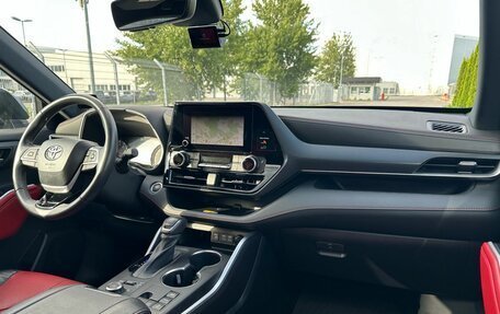 Toyota Highlander, 2023 год, 5 385 000 рублей, 14 фотография