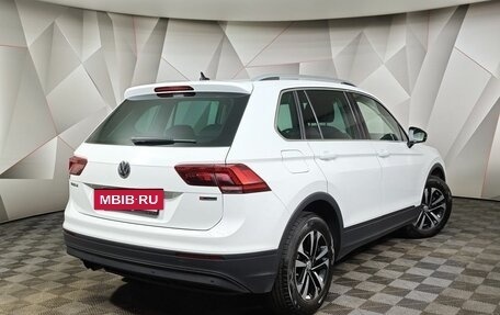 Volkswagen Tiguan II, 2020 год, 2 391 000 рублей, 2 фотография