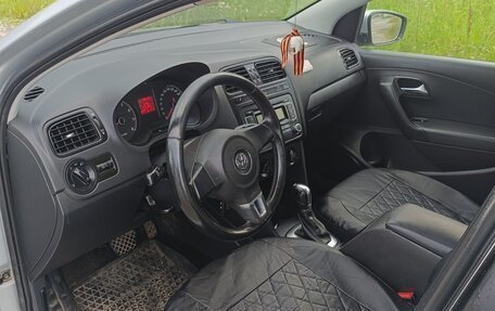 Volkswagen Polo VI (EU Market), 2012 год, 750 000 рублей, 8 фотография